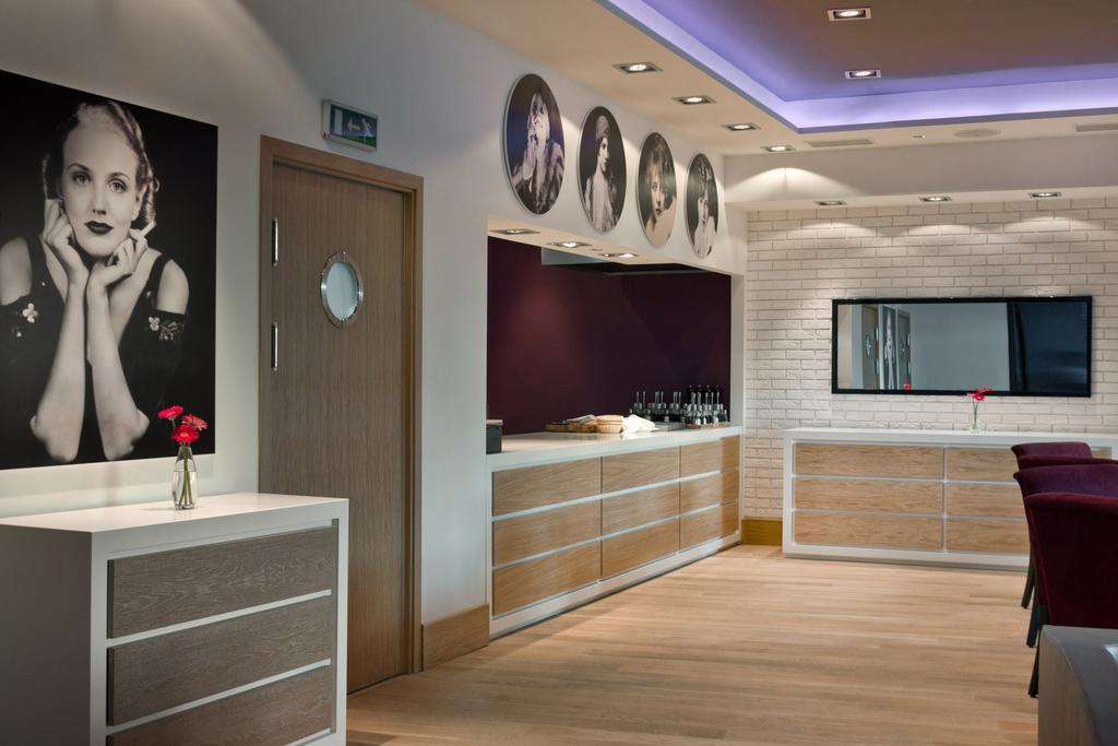 Piano Hotel & Restaurant Opole Esterno foto